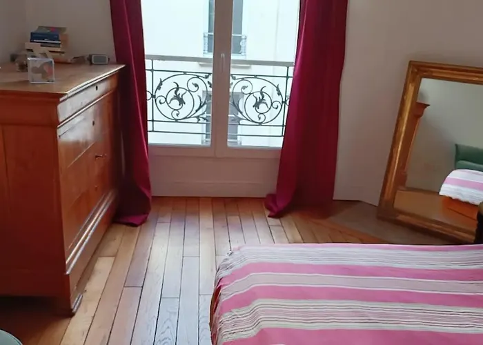 Apartment Haussmannien Canal Saint Martin *